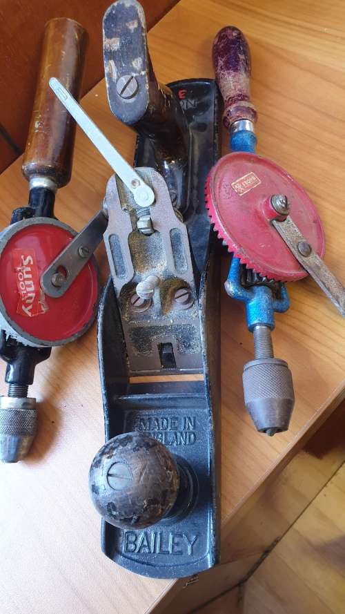 Hand-Tool selection - Bailey No5 Plane (no blade) + TWO Hand Drills **Awesome